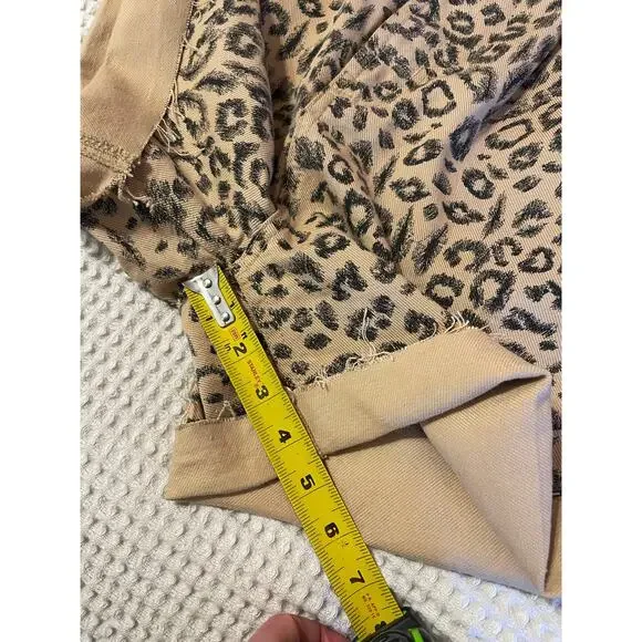 Free People We The Free Dog Town Cheetah Print High Waisted Boho Shorts Size 30 - Picture 6 of 14